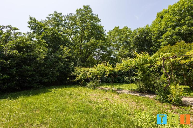 Maison bourgeoise - 250 m² - 8 pièces