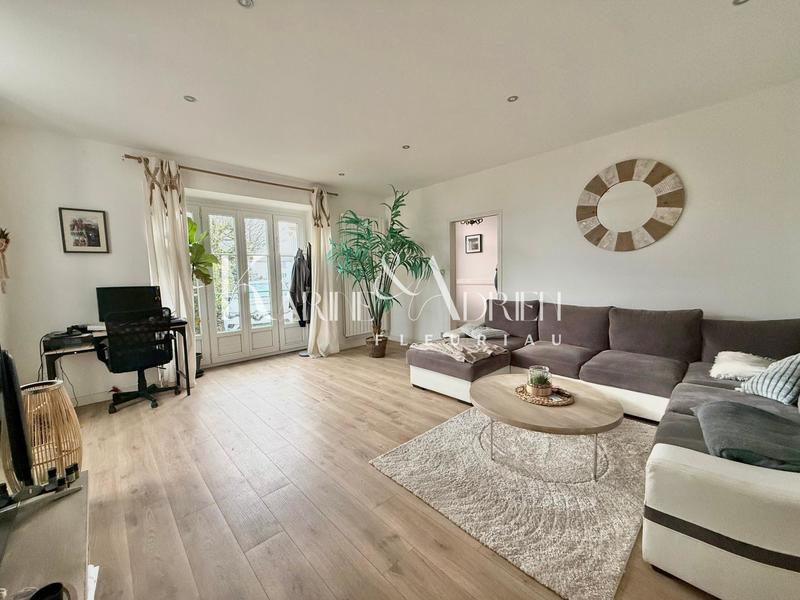 Maison - 140 m² - 6 pièces