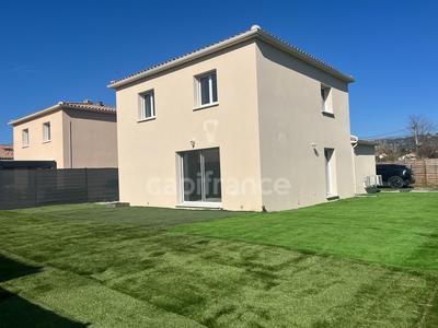 Maison - 101 m² - 4 pièces