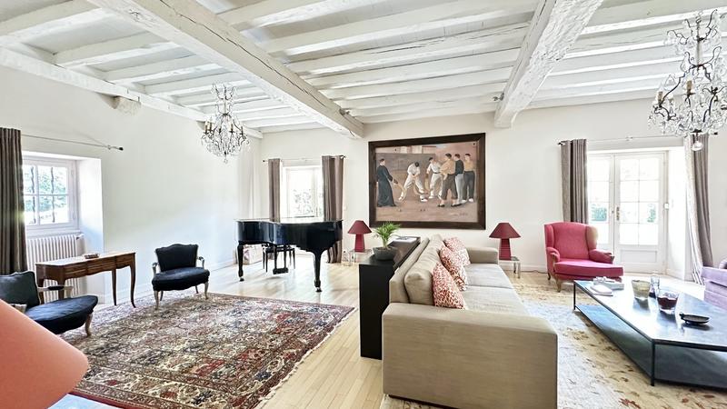 Maison - 450 m² - 12 pièces