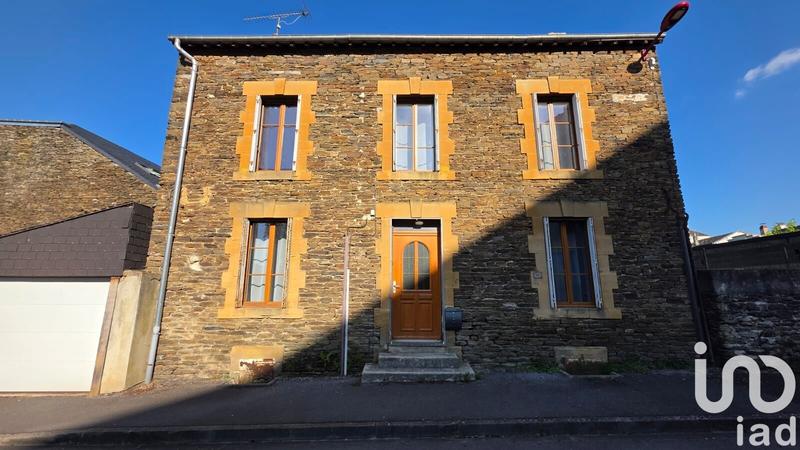 Maison - 220 m² - 8 pièces