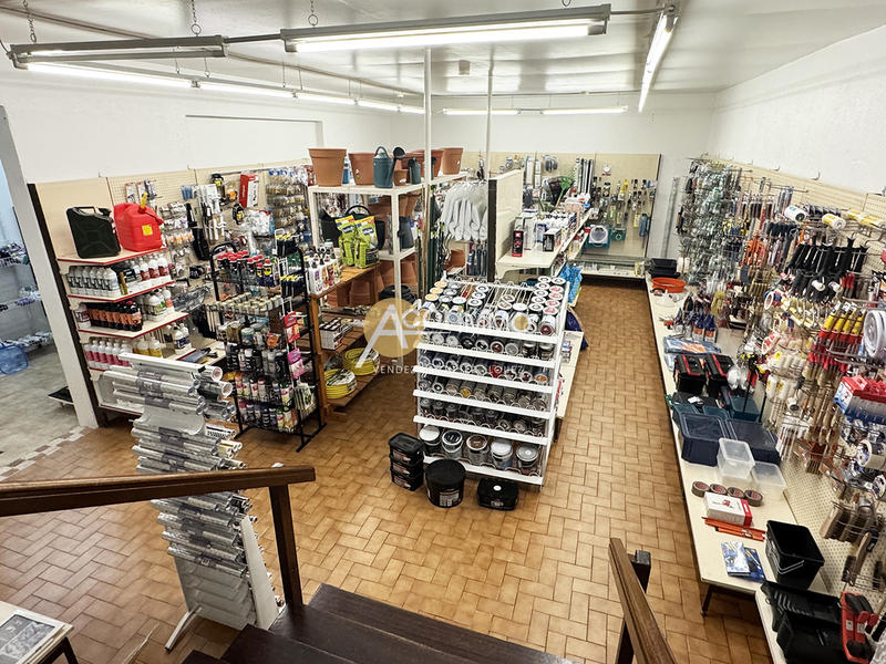 Fonds de commerce - Local commercial - 175 m²