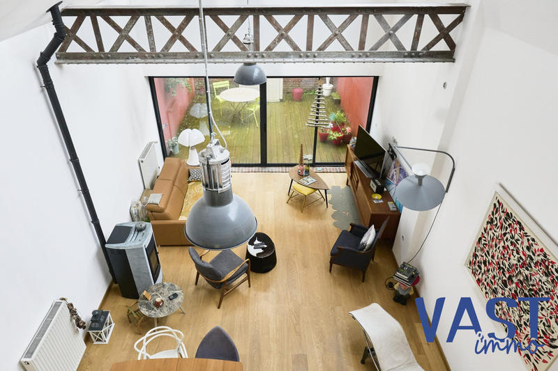 Loft - 127 m² - 4 pièces