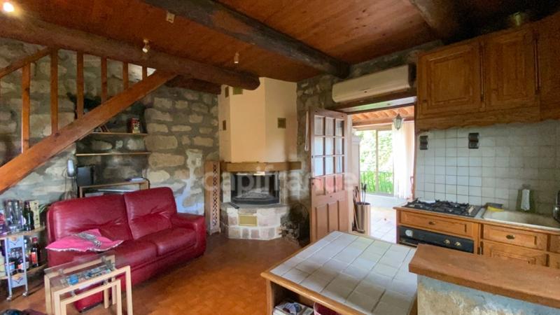 Maison en pierre - 72 m² - 4 pièces