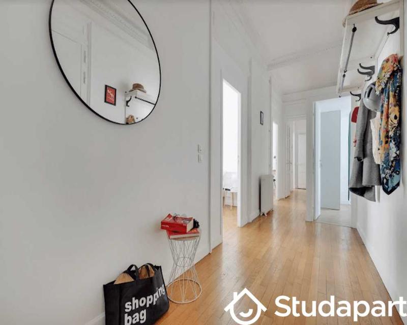 Chambre - 65 m² - 1 pièce