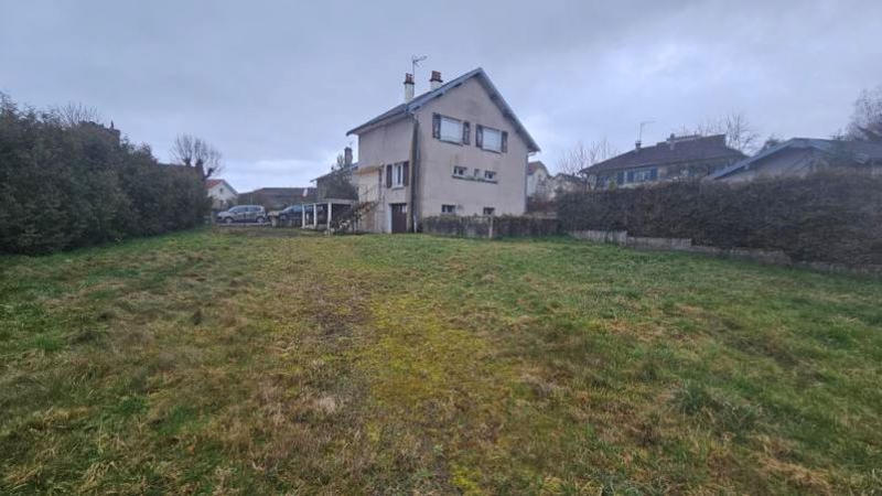Maison - 107 m² - 6 pièces