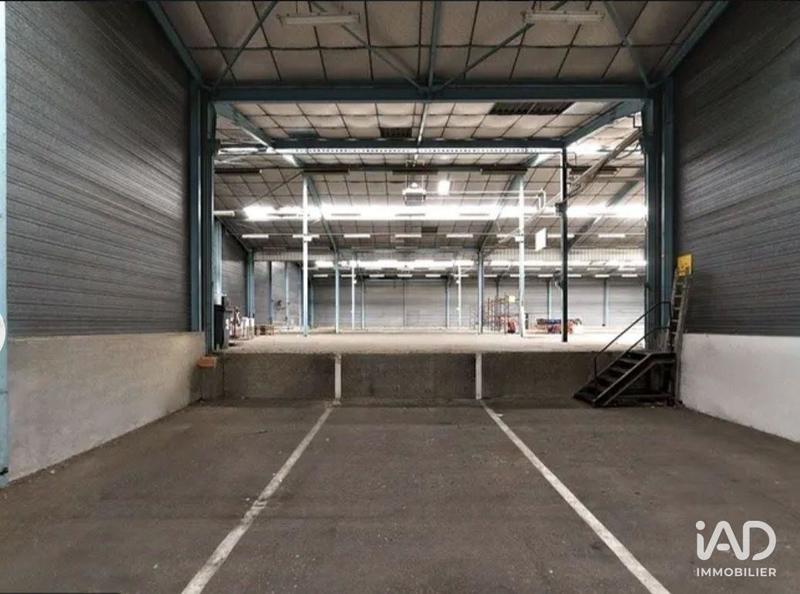 Local commercial - 2 820 m²