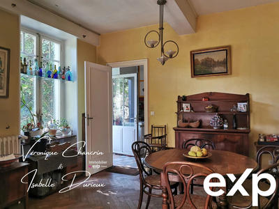 Maison - 198 m² - 7 pièces