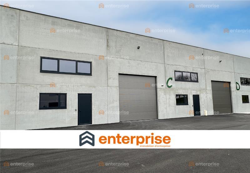 Local d'activité / Entrepôt - 292 m²