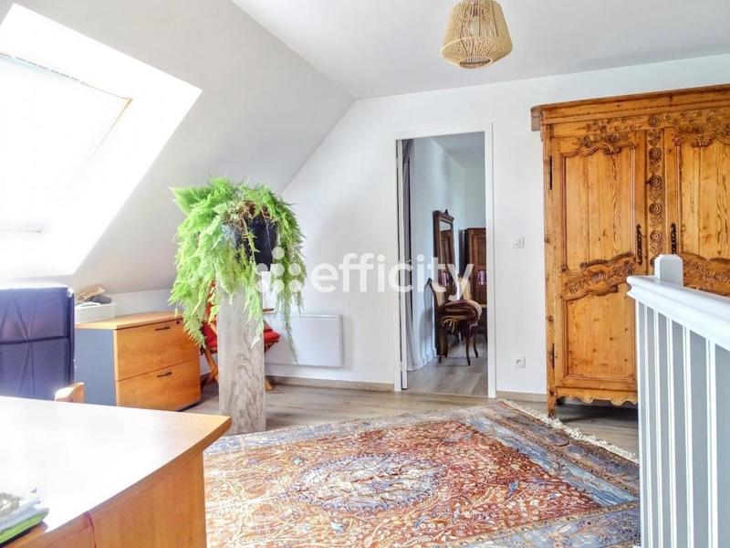 Maison - 179 m² - 8 pièces