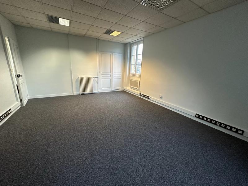 Bureau - 25 m² - 1 pièce