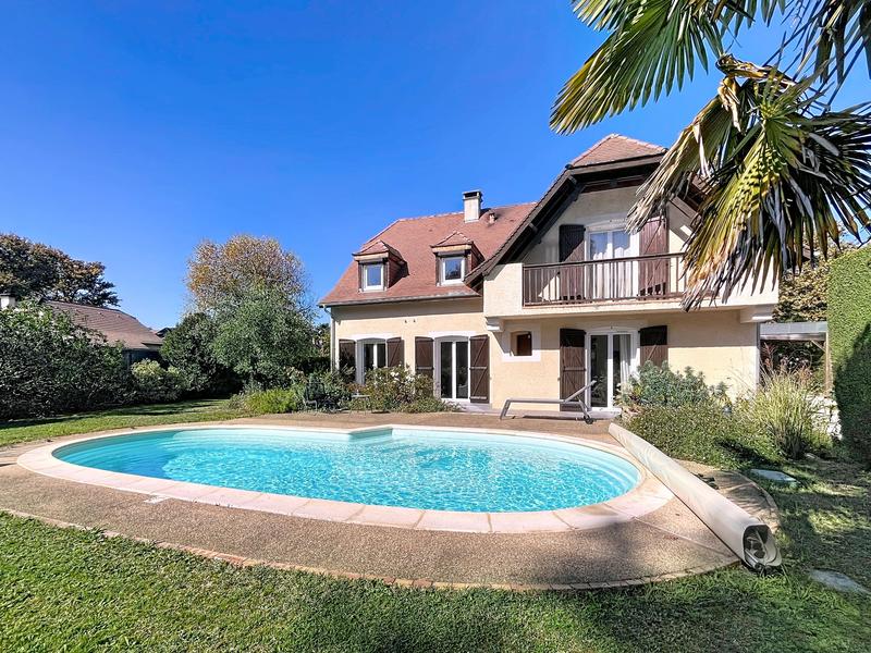 Maison traditionnelle - 186 m²