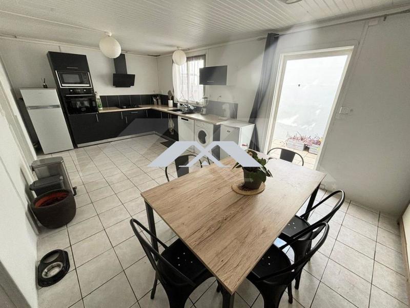 Maison - 103 m² - 4 pièces