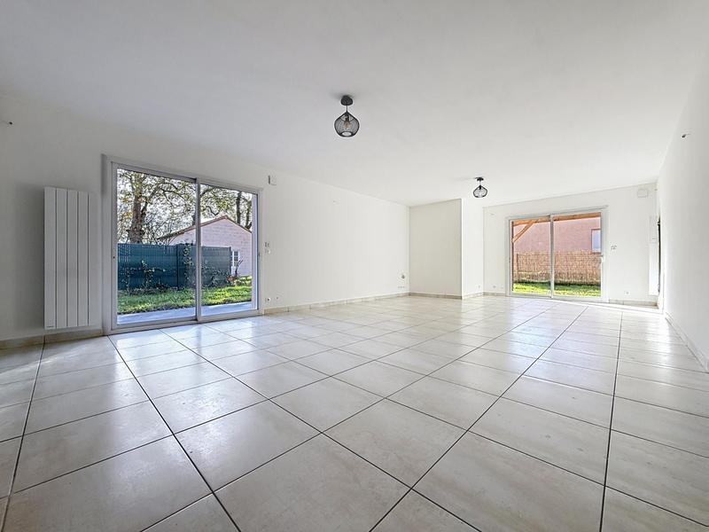 Maison - 215 m² - 7 pièces