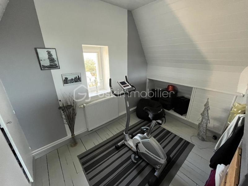 Demeure - 167 m² - 8 pièces