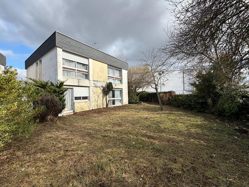 Maison - 112 m² - 5 pièces