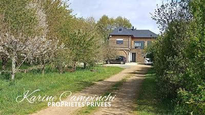 Maison - 142 m² - 6 pièces