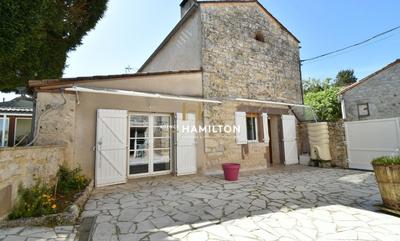 Maison - 223 m² - 8 pièces