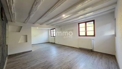 Maison - 200 m² - 7 pièces