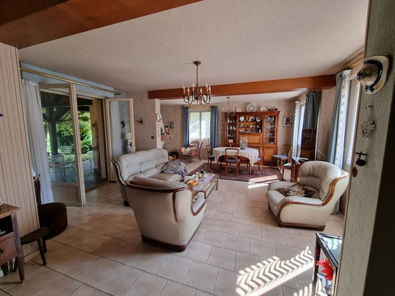 Maison - 156 m² - 8 pièces