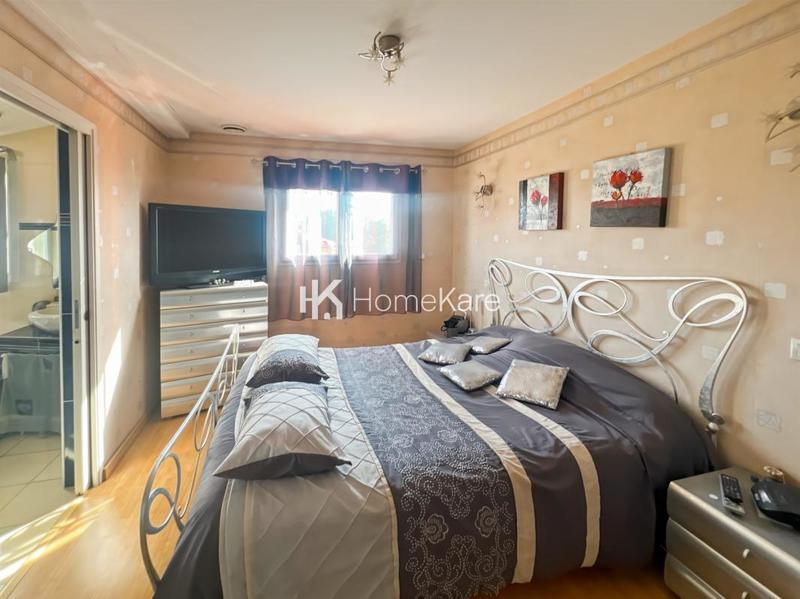 Maison - 190 m² - 5 pièces