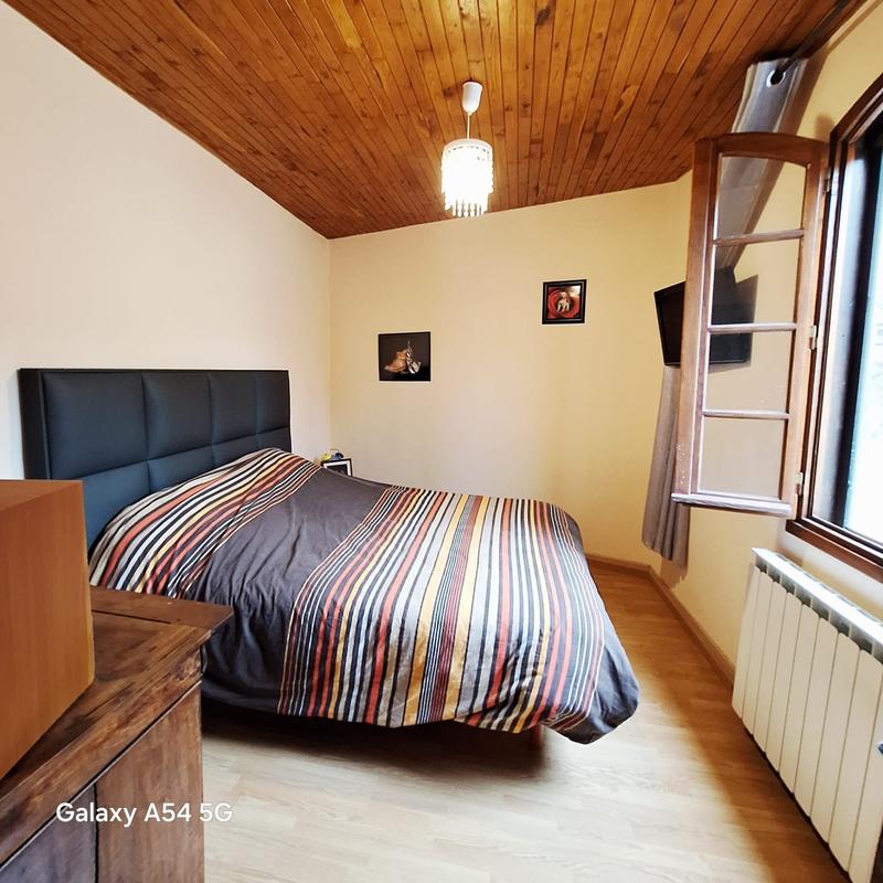 Maison - 300 m² - 11 pièces