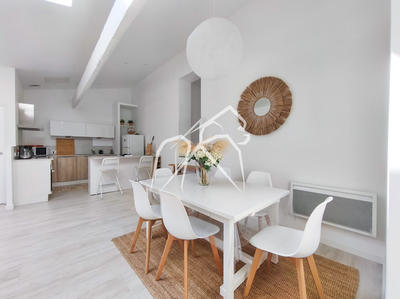 Appartement - 100 m² - 4 pièces