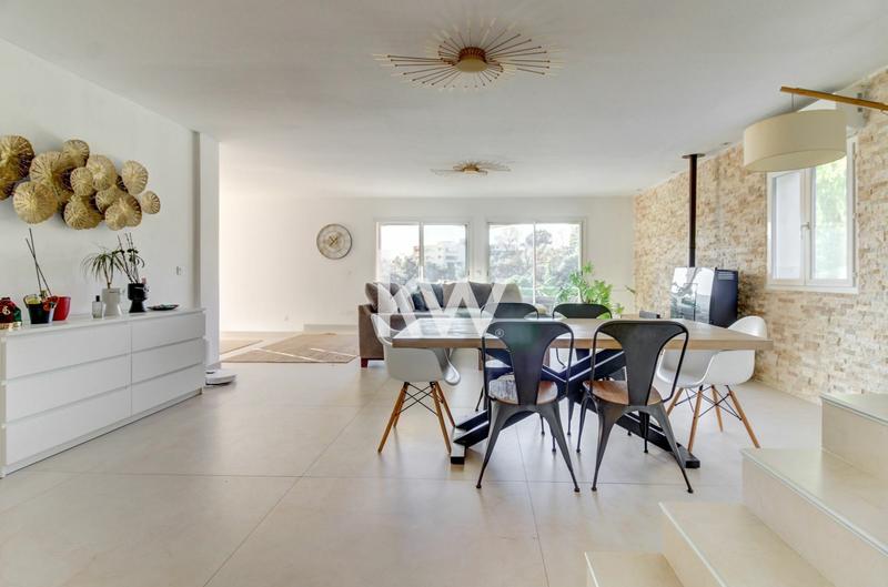 Maison - 158 m² - 6 pièces