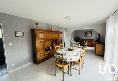 Maison - 93 m² - 4 pièces