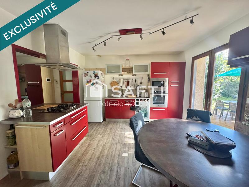 Maison - 212 m² - 8 pièces