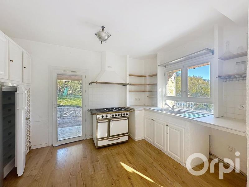 Maison - 122 m² - 4 pièces