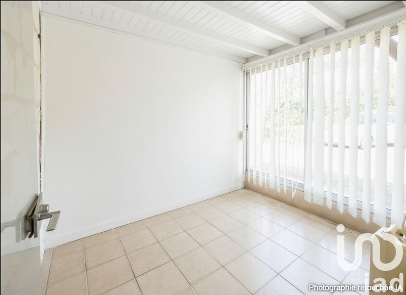 Maison - 250 m² - 8 pièces