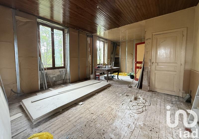 Maison - 215 m² - 9 pièces