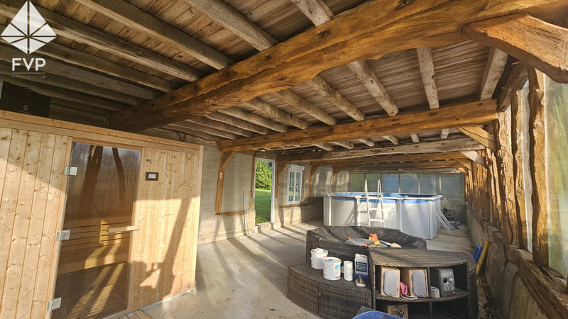 Propriété - 275 m² - 8 pièces