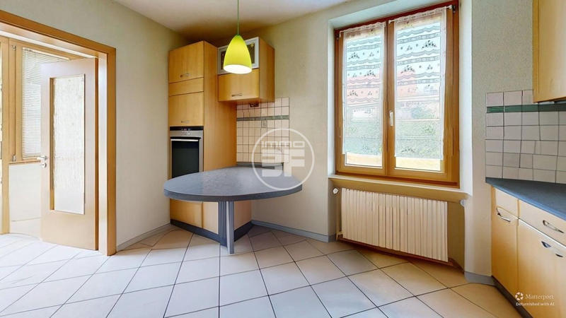 Maison traditionnelle - 150 m² - 6 pièces