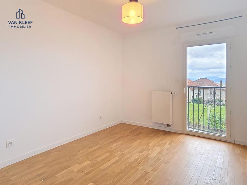 Maison jumelée - 117 m² - 4 pièces