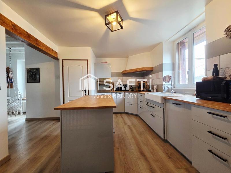 Maison - 102 m² - 6 pièces