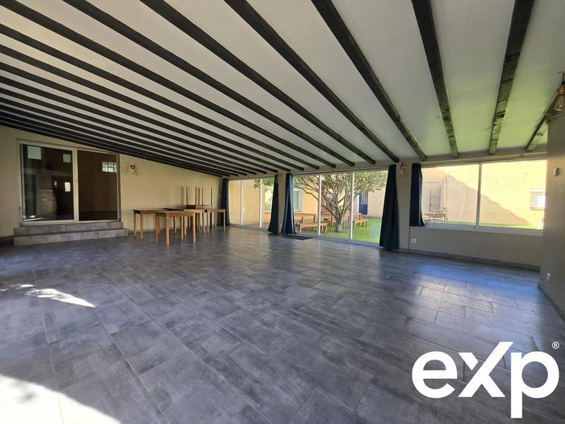 Mas - 536 m² - 16 pièces