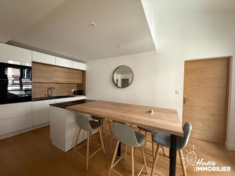 Appartement - 99 m² - 5 pièces