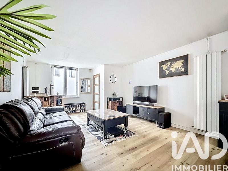 Maison - 94 m² - 5 pièces