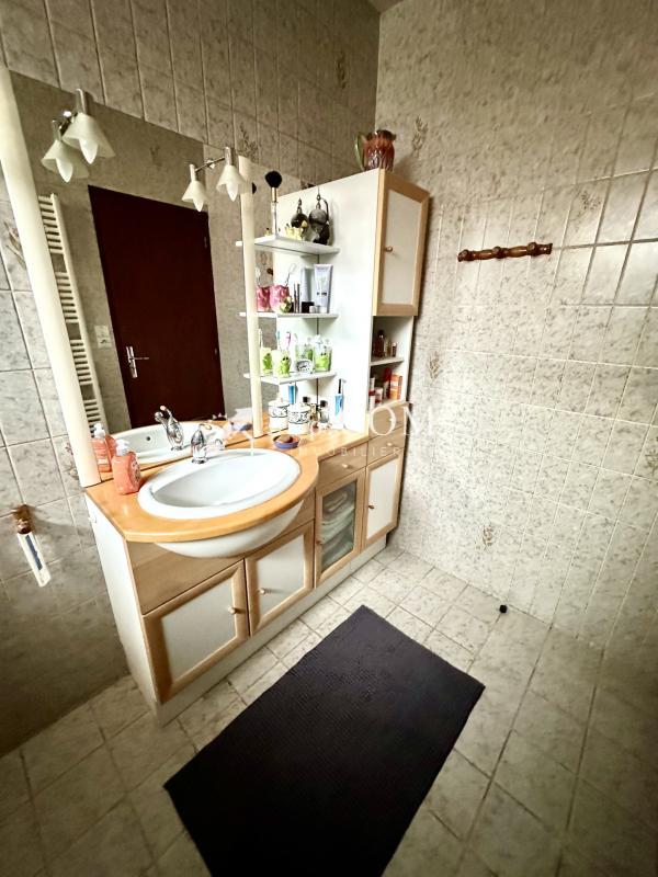 Maison - 92 m² - 5 pièces