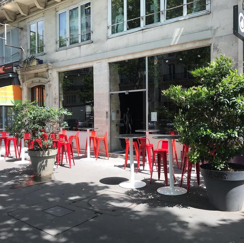 Fonds de commerce - Local commercial - 230 m²