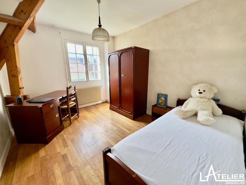 Maison - 170 m² - 10 pièces