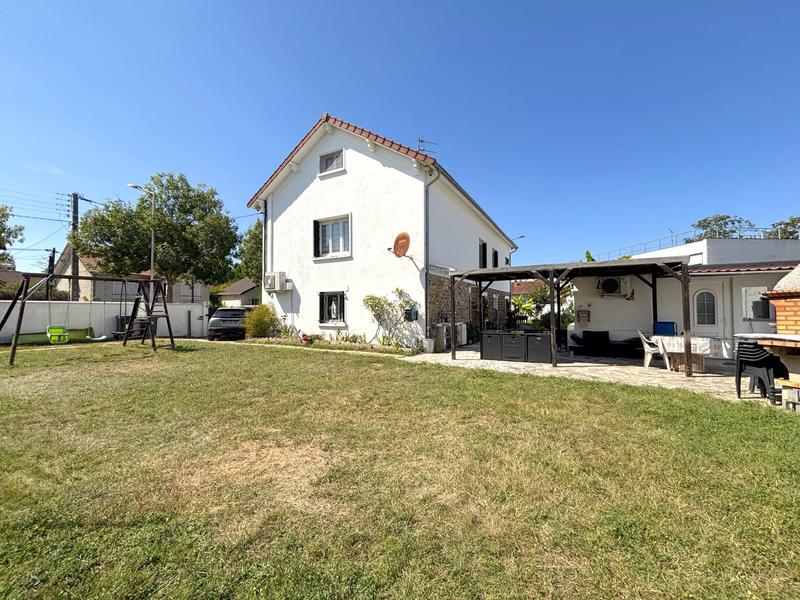 Maison - 298 m²