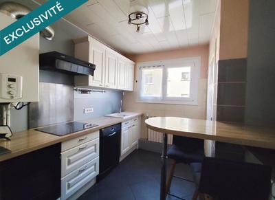 Appartement - 90 m² - 5 pièces