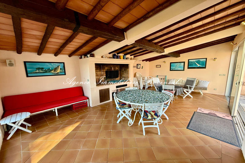 Maison - 168 m² - 2 pièces