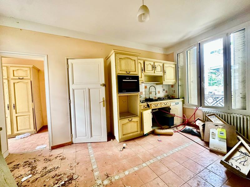 Maison - 201 m² - 6 pièces