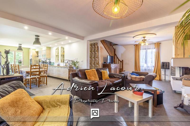 Maison - 139 m² - 7 pièces