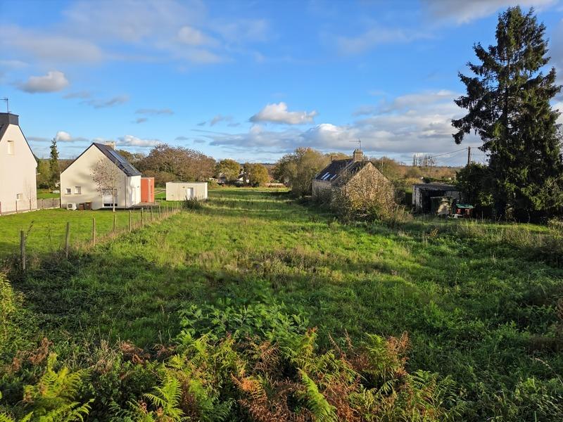 Terrain constructible - 1 100 m²