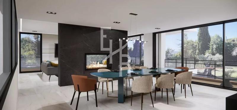 Maison - 493 m² - 7 pièces